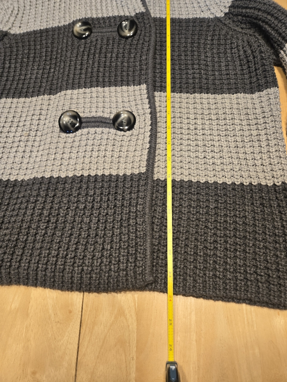 Banana Republic Double Breasted Thick Knit Sweater - Size XL - Cotton And Wool - Picture 10 of 11